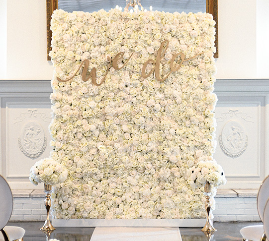 Lovely White Flower Wall Bride Portrait